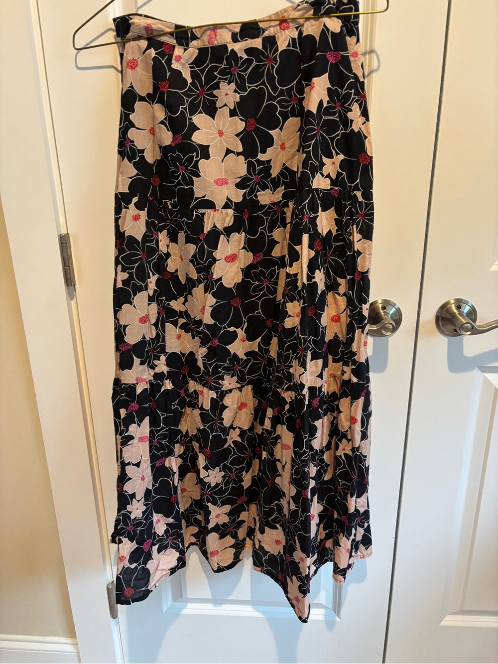 Who What Wear Black Floral Tiered Maxi Skirt with Cream and Pink Accents